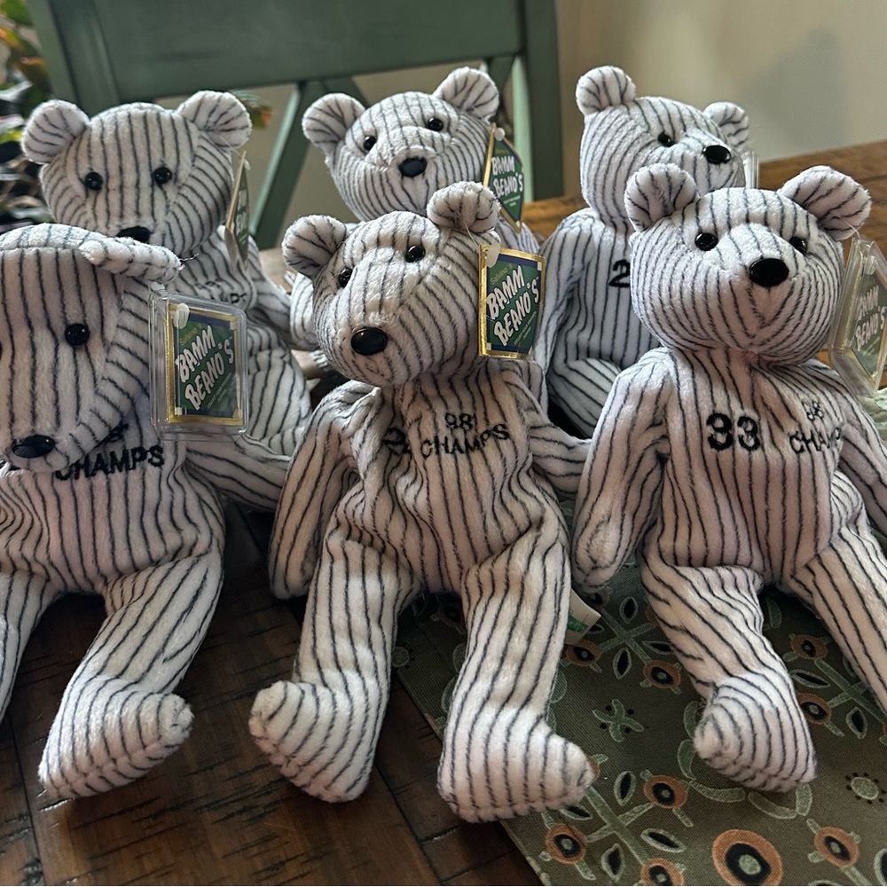 BAMM BEANOS NY Yankee collectible bears - New with Tags